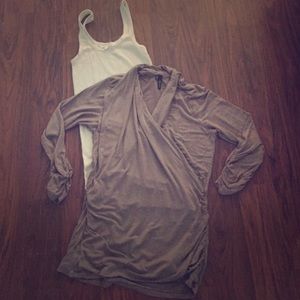 Maurice’s wrap top size M